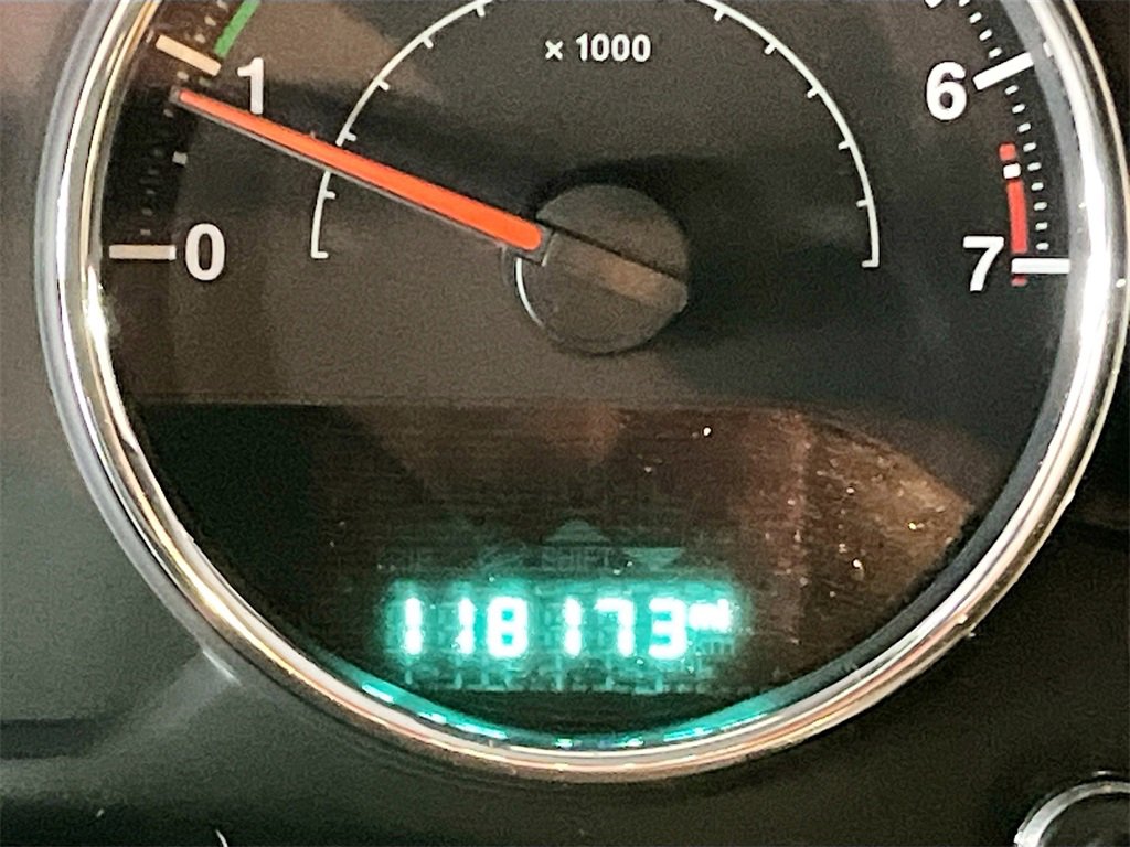 Used 2016 Jeep Wrangler Unlimited Sahara w/ Connectivity Group image 11