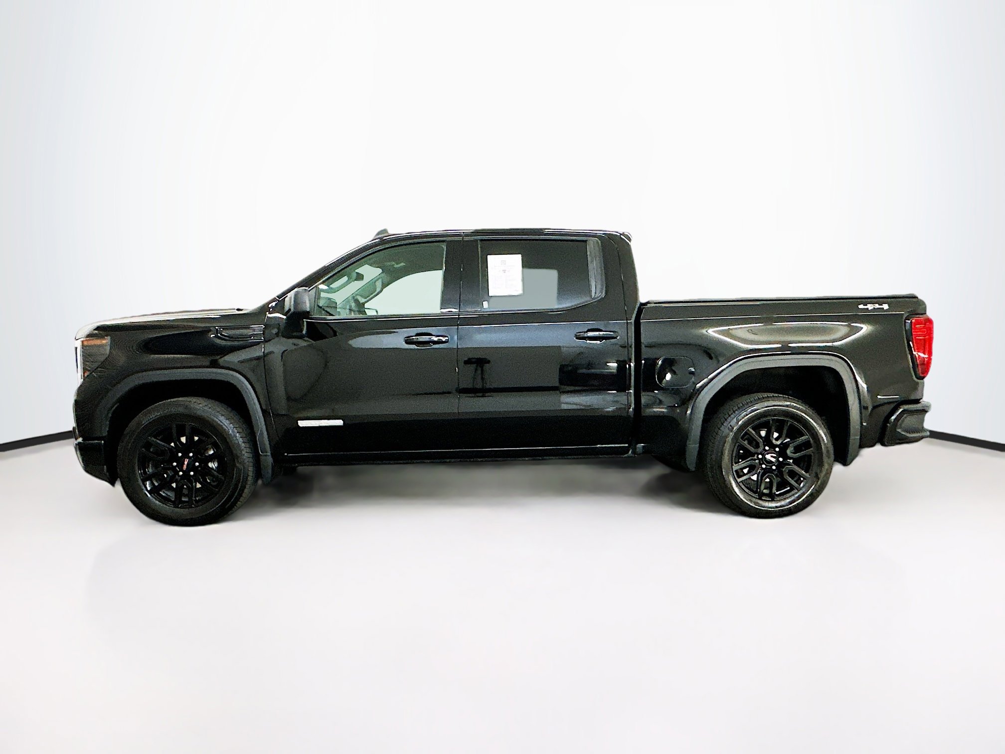 Used 2024 GMC Sierra 1500 Elevation image 4
