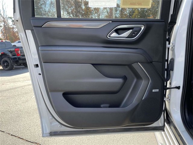 Used 2022 GMC Yukon XL AT4 w/ Max Trailering Package image 16