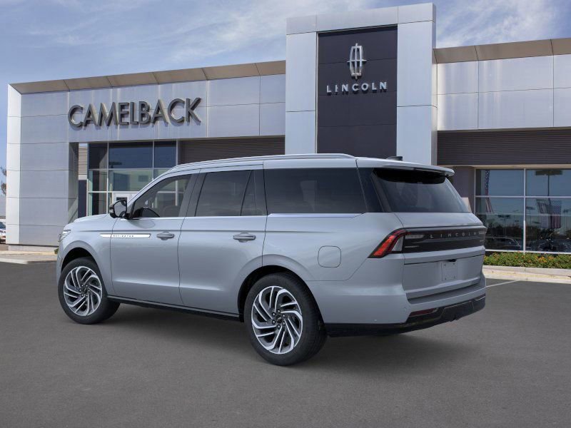 New 2025 Lincoln Navigator Reserve image 4