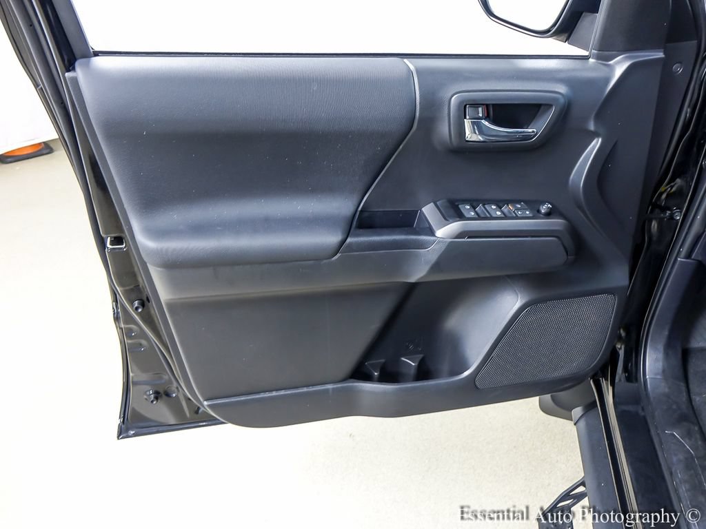 Used 2023 Toyota Tacoma TRD Sport AWD/4WD image 20