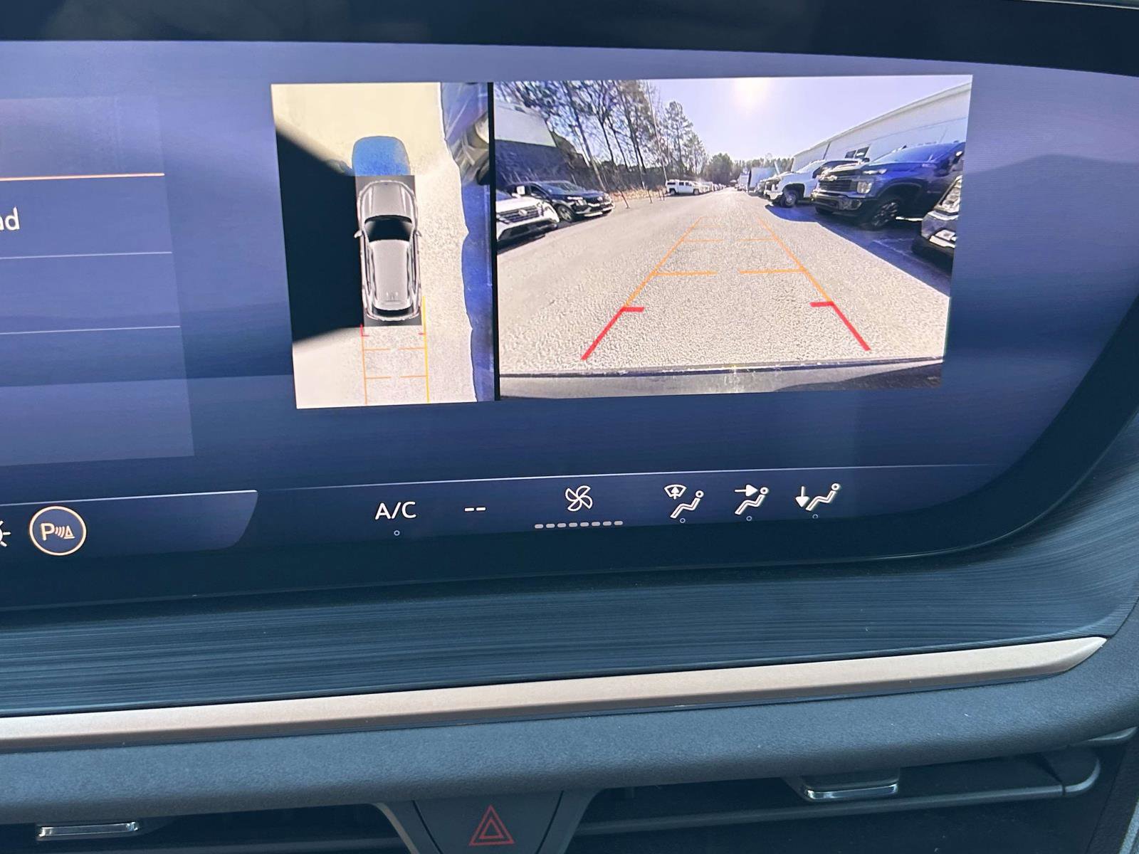 Used 2025 Buick Envision Sport Touring image 24