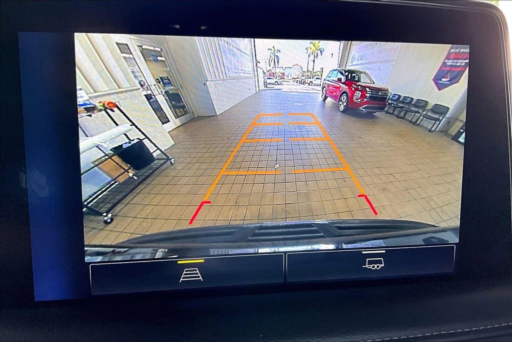 Used 2023 Chevrolet Suburban LT image 13