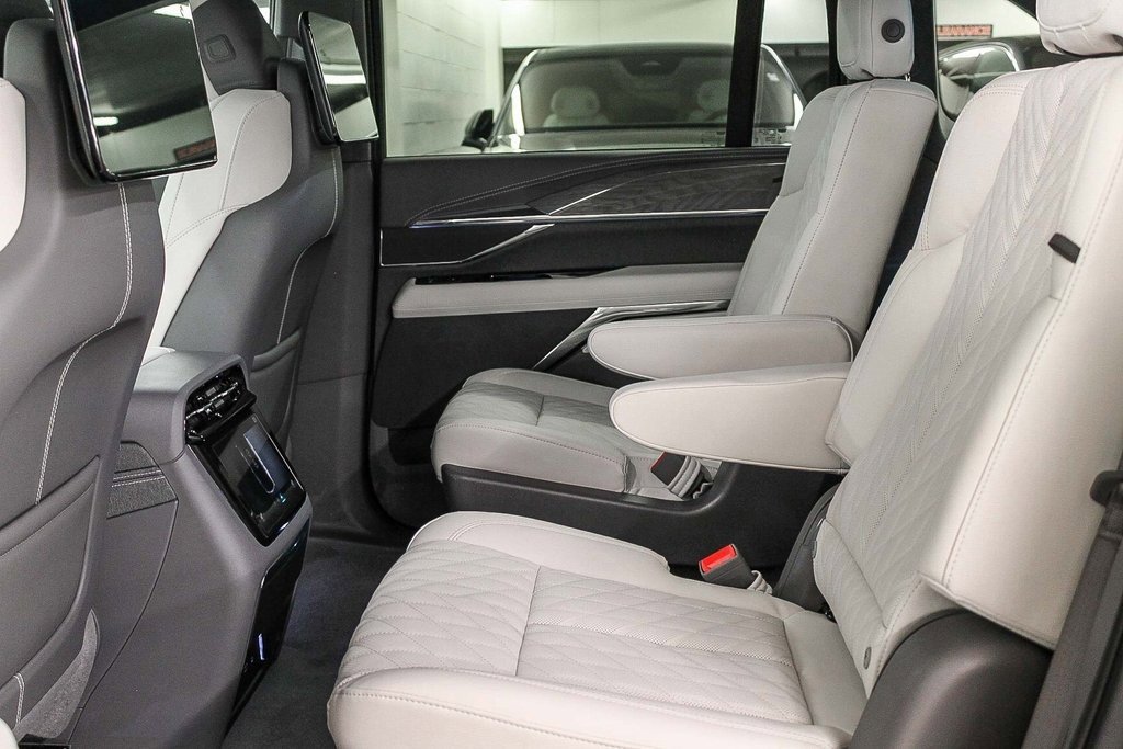 New 2026 Cadillac Escalade IQ Luxury 1 image 21