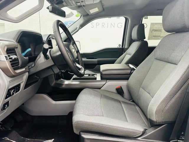 New 2025 Ford F150 XLT w/ Equipment Group 302A MID image 31