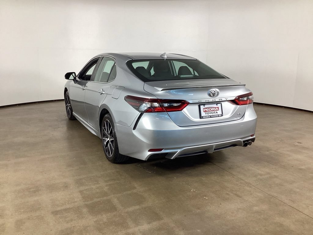 Used 2024 Toyota Camry SE FWD image 7