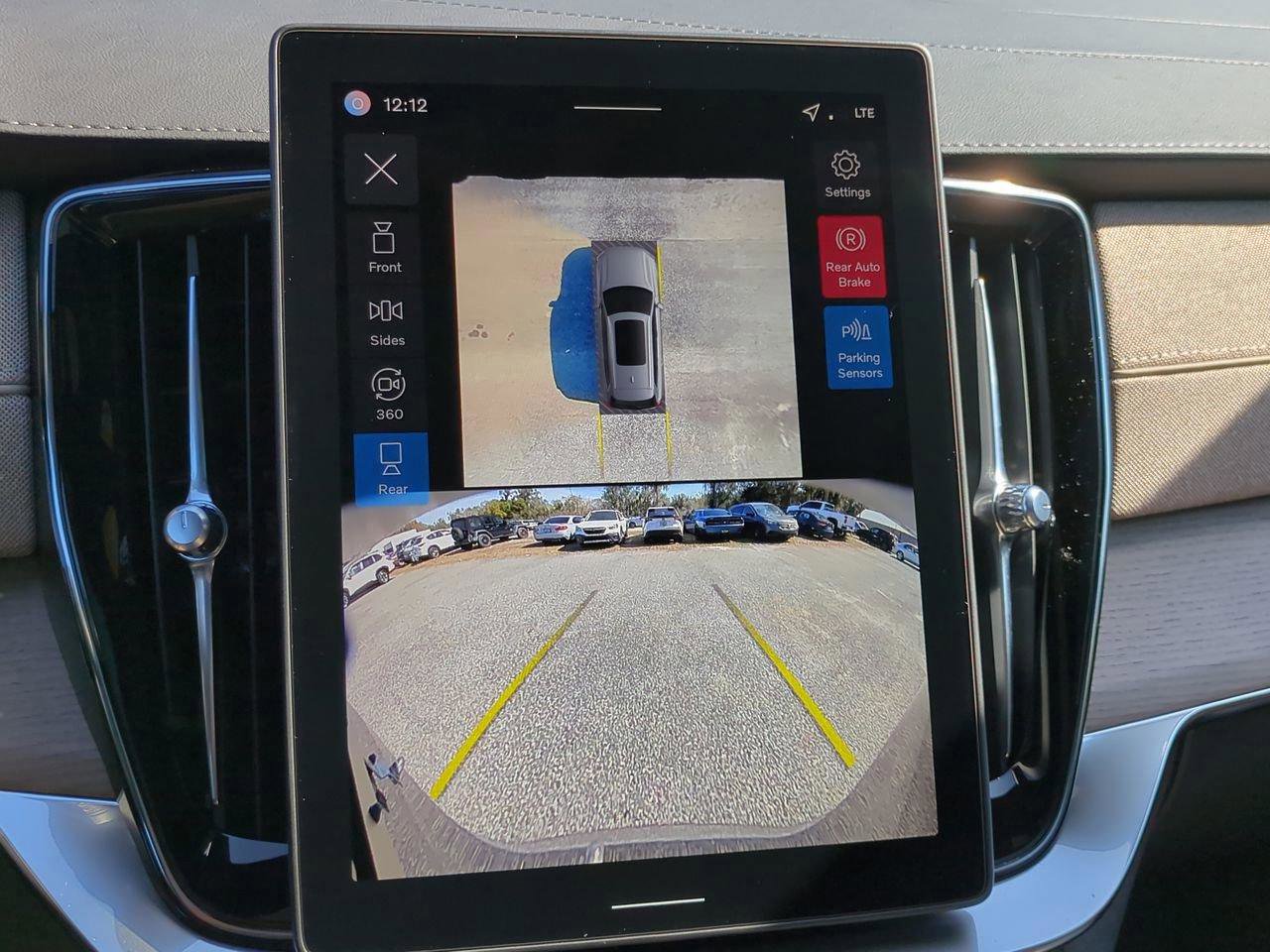 New 2026 Volvo XC90 B6 Plus image 19