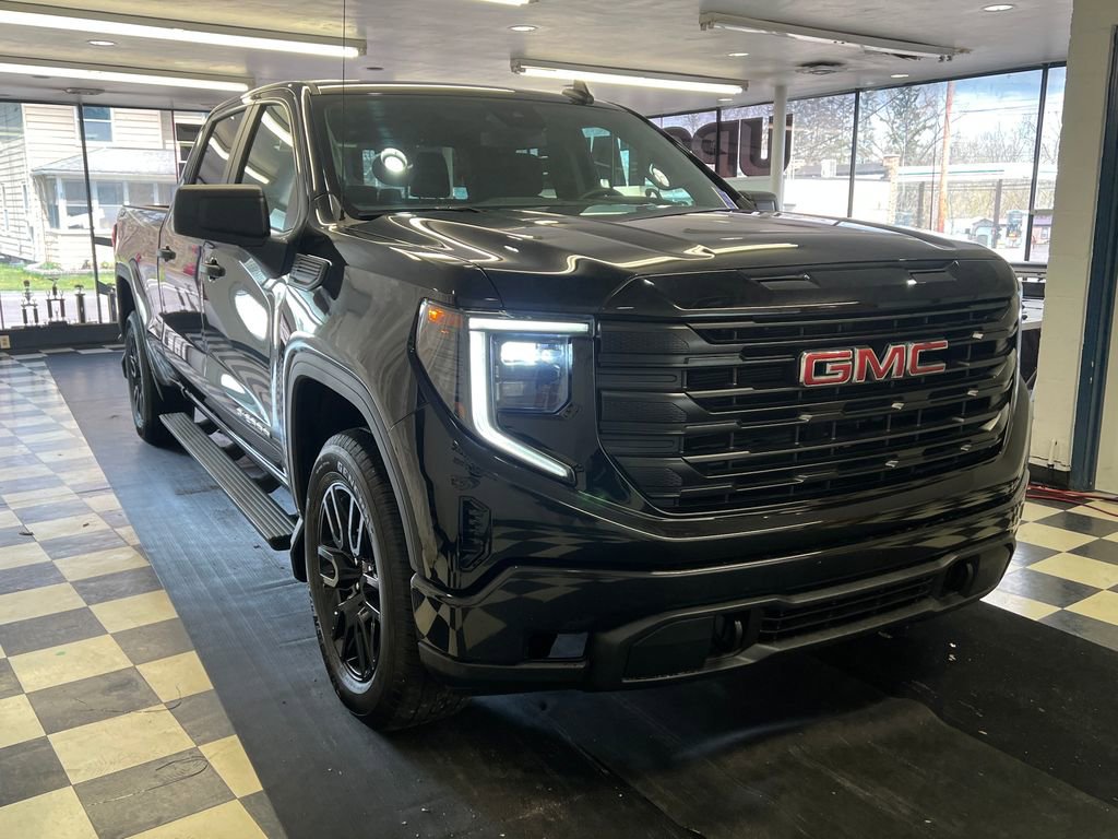 Used 2024 GMC Sierra 1500 Pro w/ Graphite Edition
