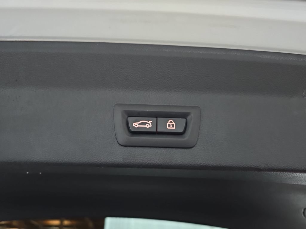 Used 2023 BMW X3 M40i AWD/4WD image 16
