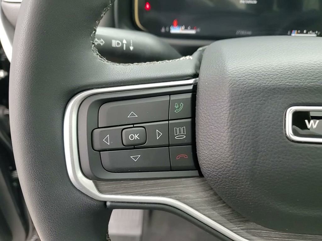 Used 2024 Jeep Wagoneer L Series III w/ Premium Group I image 25