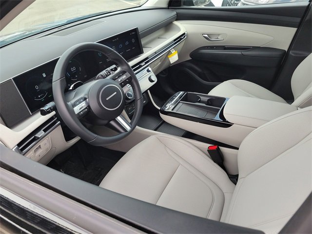 New 2025 Hyundai Tucson SEL image 2