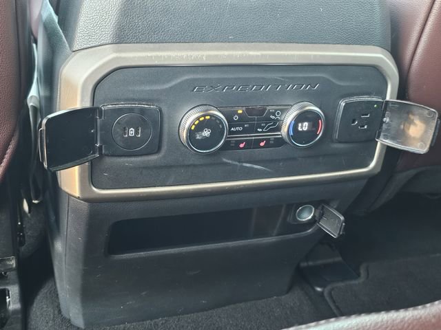Certified 2024 Ford Expedition Limited image 19