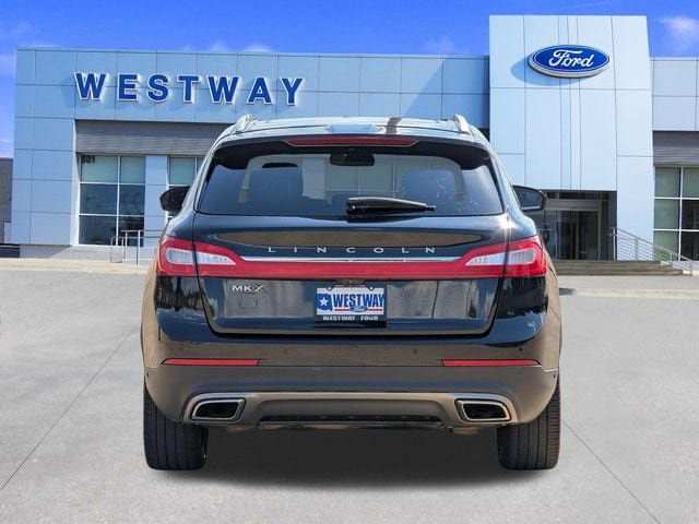 Used 2016 Lincoln MKX Reserve w/ Luxury Package FWD image 4