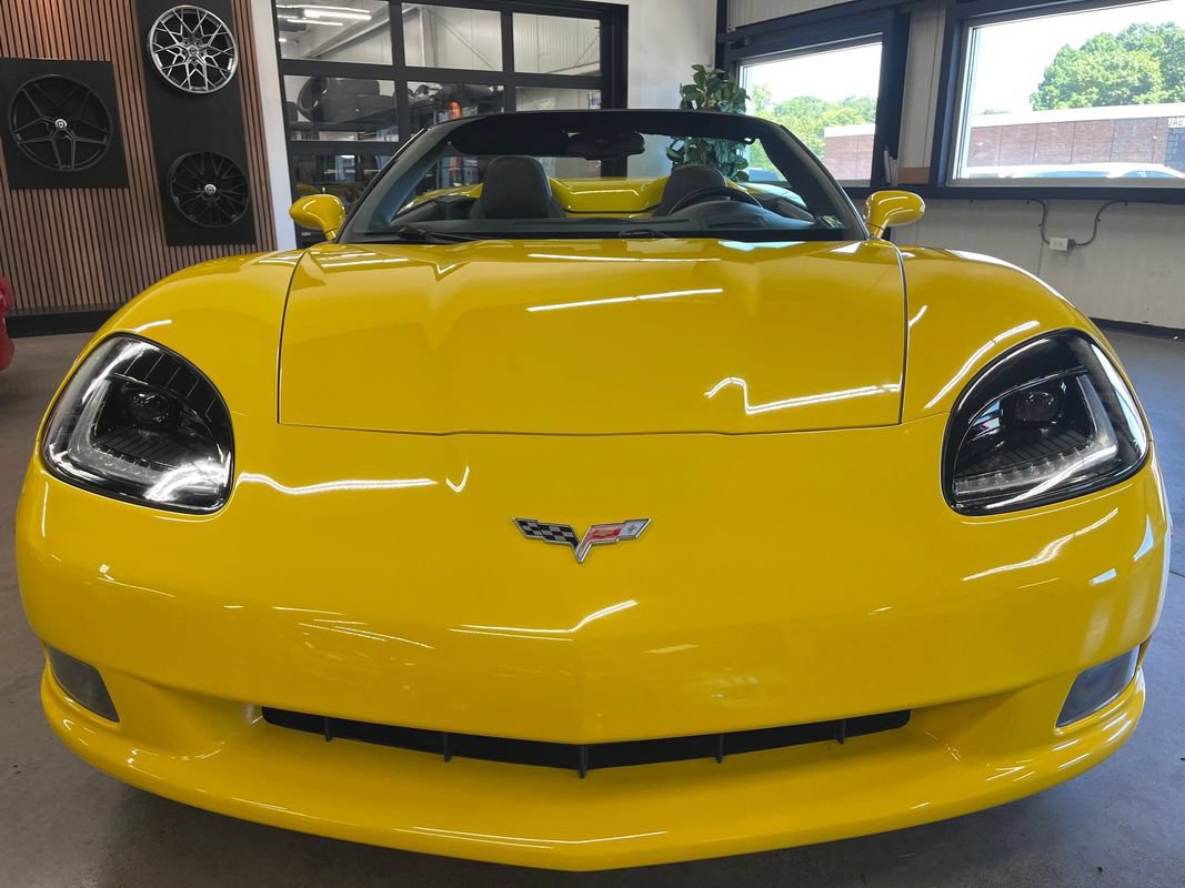 Used 2007 Chevrolet Corvette Convertible w/ Preferred Equipment Group RWD image 24