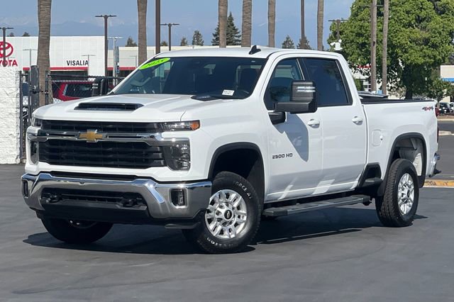 Used 2025 Chevrolet Silverado 2500 LT w/ Convenience Package AWD/4WD image 8