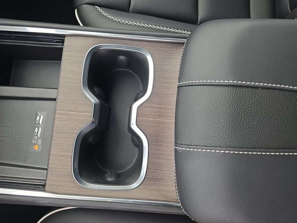 New 2026 GMC Acadia Denali w/ Super Cruise Package FWD image 26