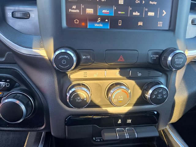 Used 2023 RAM 1500 Big Horn AWD/4WD image 9
