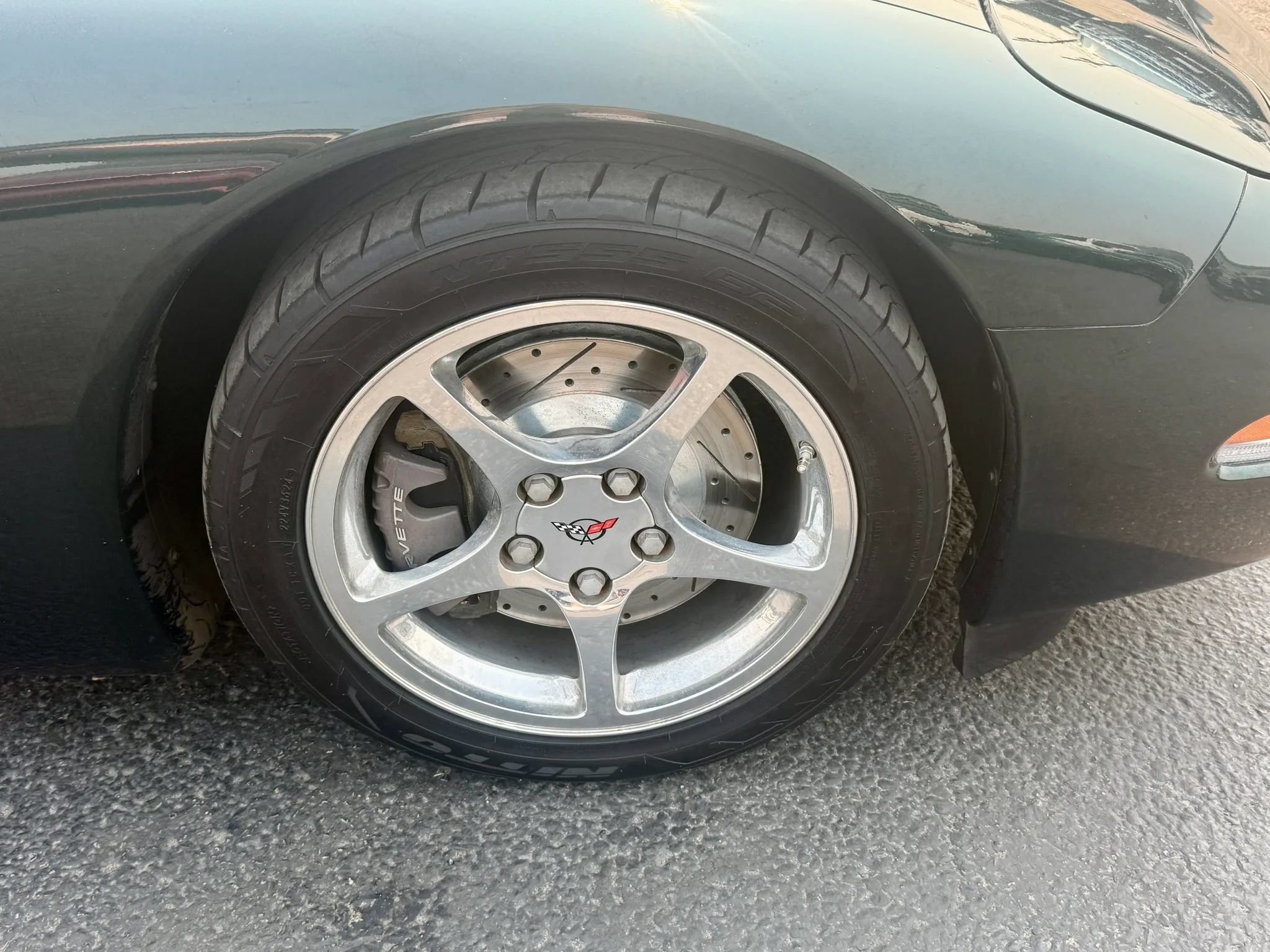 Used 2000 Chevrolet Corvette Coupe RWD image 13