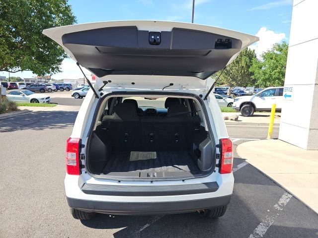 Used 2017 Jeep Patriot Sport AWD/4WD image 7