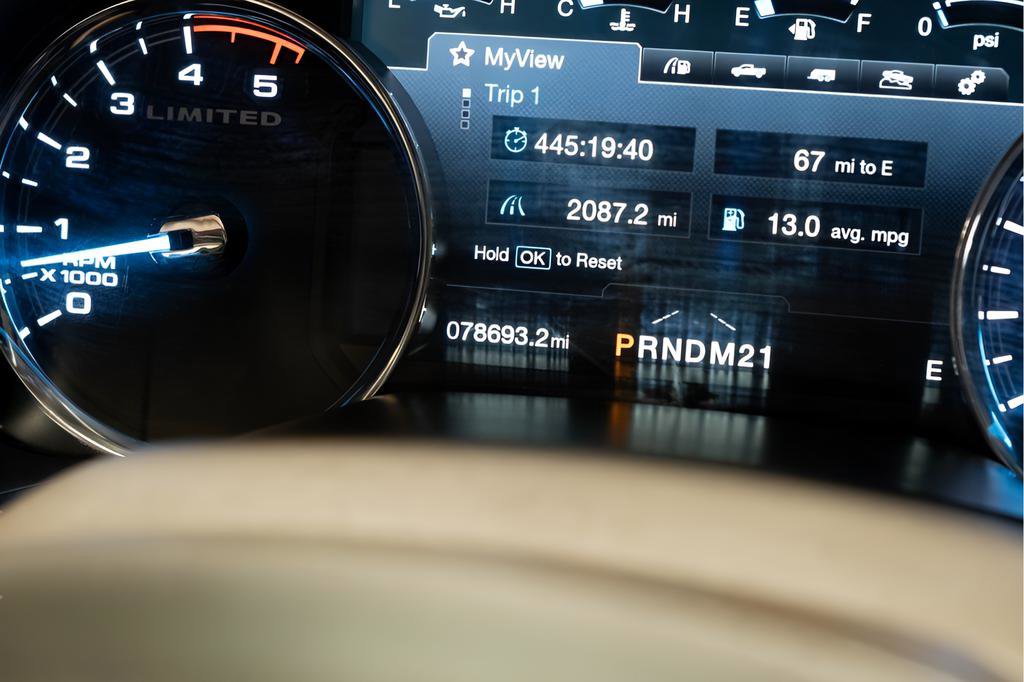 Used 2019 Ford F350 Limited AWD/4WD image 10