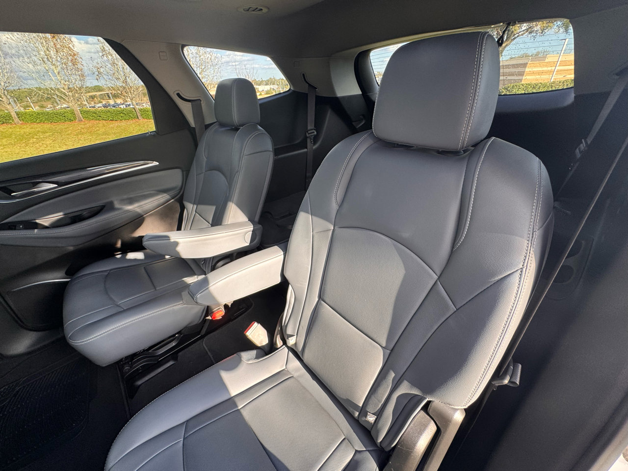 Used 2019 Buick Enclave Essence image 21