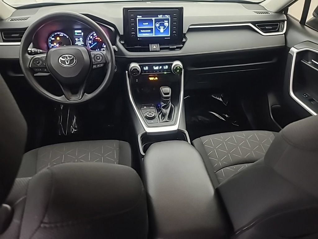 Used 2021 Toyota RAV4 XLE AWD/4WD image 23