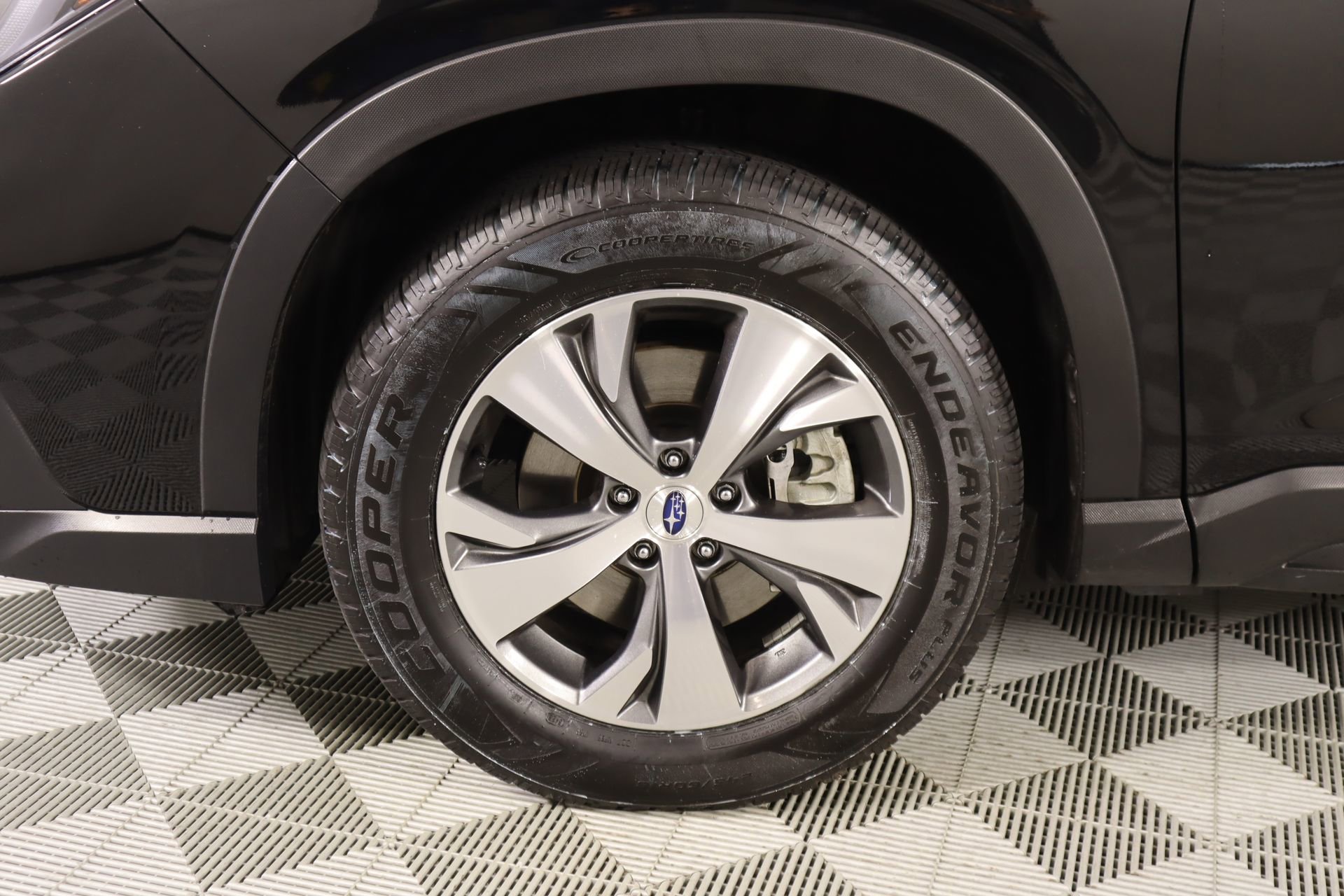 Used 2023 Subaru Ascent Premium image 18