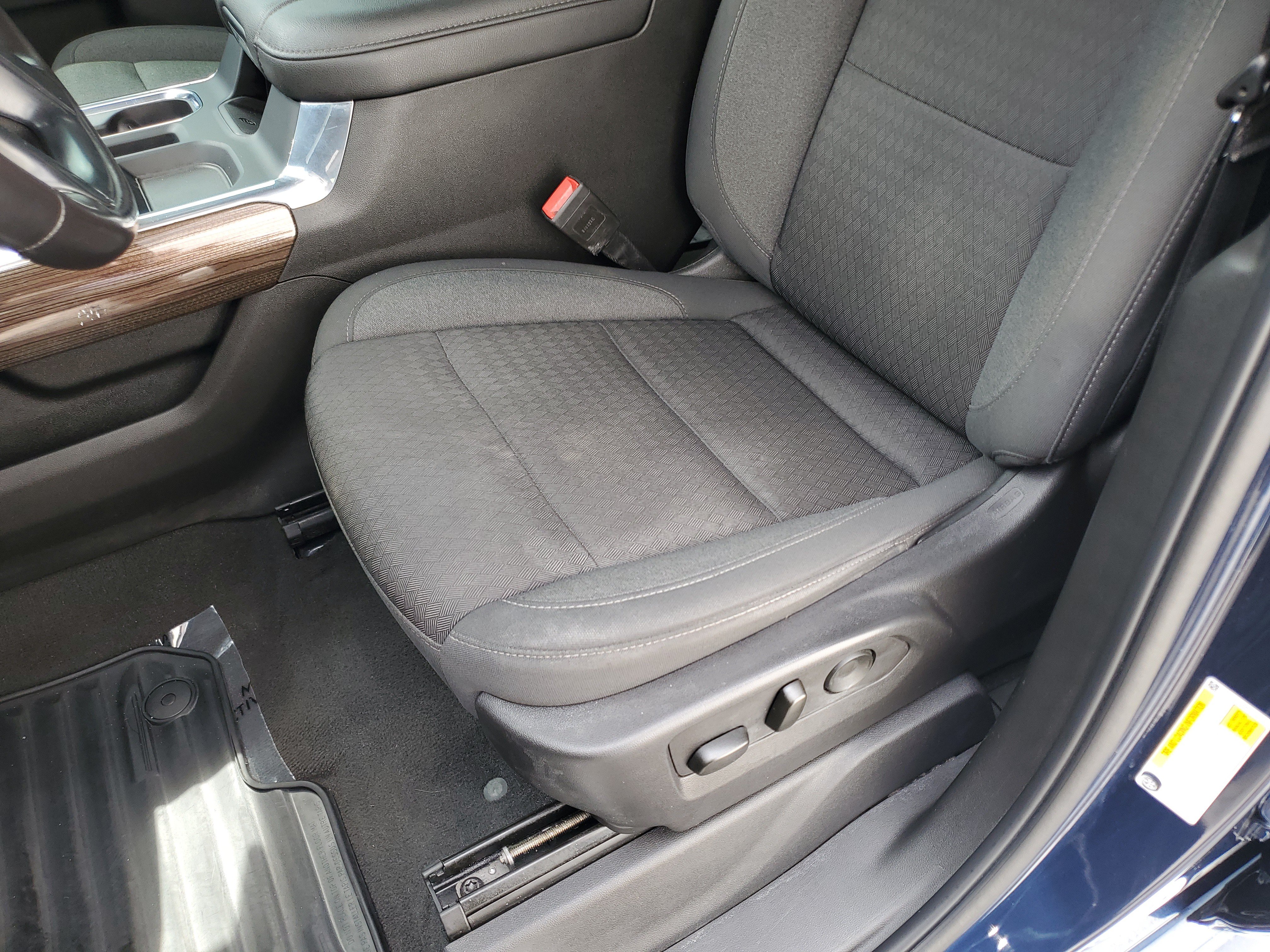 Used 2022 Chevrolet Silverado 1500 LT RWD image 21