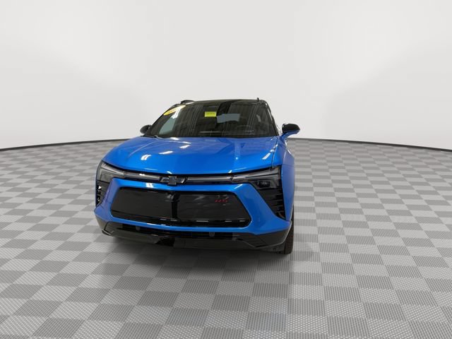 Certified 2026 Chevrolet Blazer EV RS w/ Super Cruise Package AWD/4WD image 4