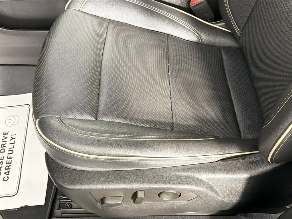 Used 2022 GMC Yukon XL SLT image 19