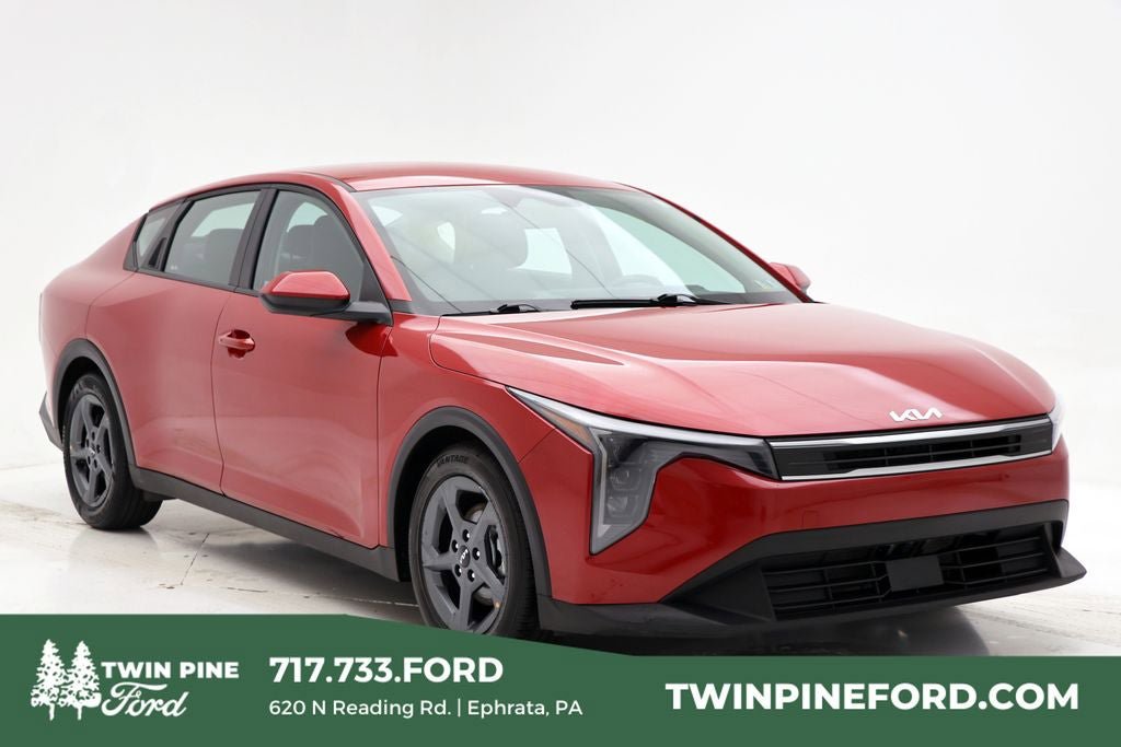 Used 2025 Kia K4 FWD image 1