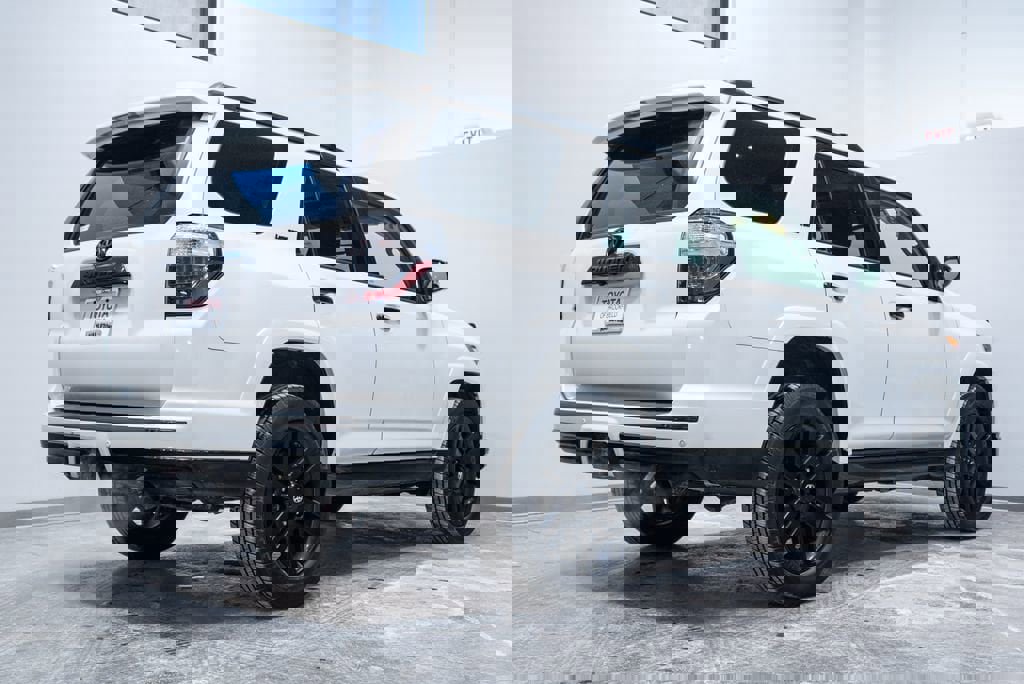 Used 2019 Toyota 4Runner Limited image 9