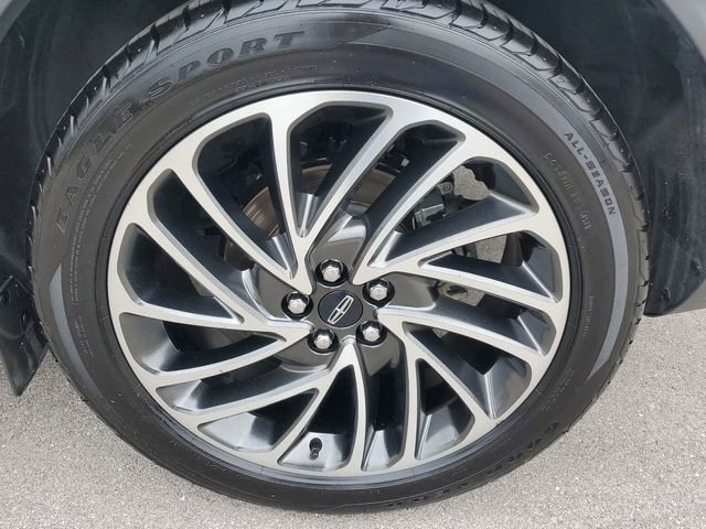 Used 2019 Lincoln Nautilus Reserve image 9