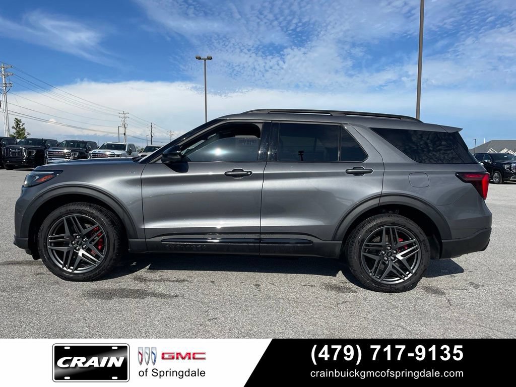 Used 2025 Ford Explorer ST-Line w/ Premium Package AWD/4WD image 4