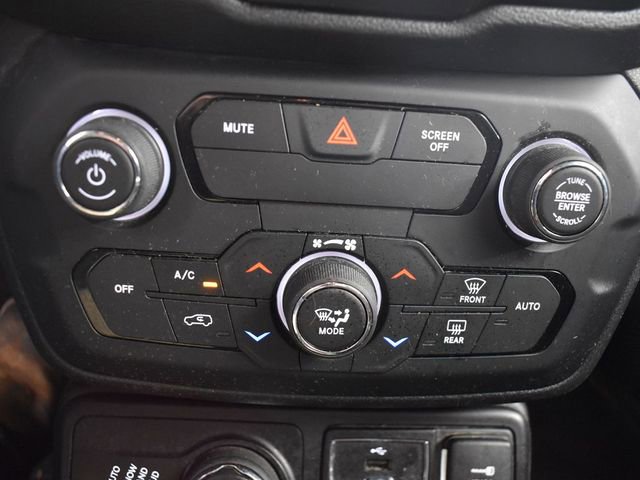 Used 2018 Jeep Renegade Latitude image 23