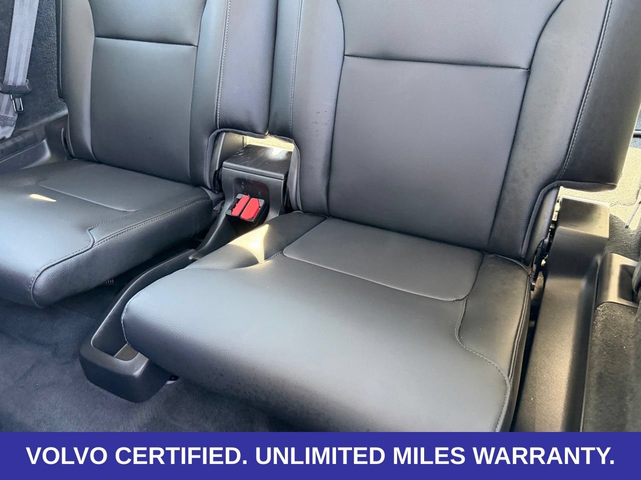 Certified 2023 Volvo XC90 B5 Core w/ Climate Package AWD/4WD image 36