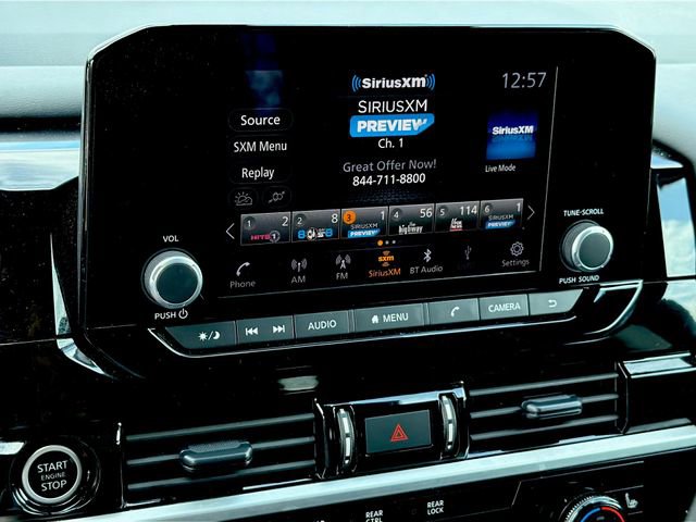 Used 2024 Nissan Pathfinder SV image 25