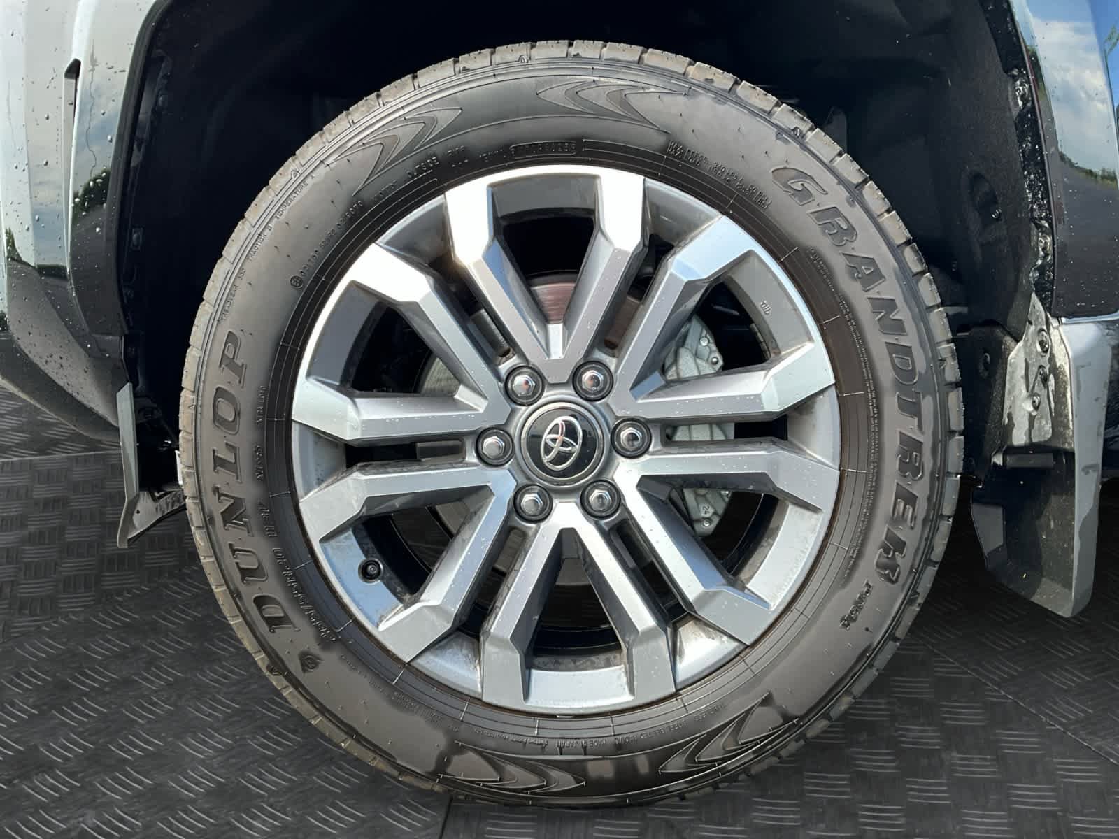 Used 2026 Toyota 4Runner Limited AWD/4WD image 16