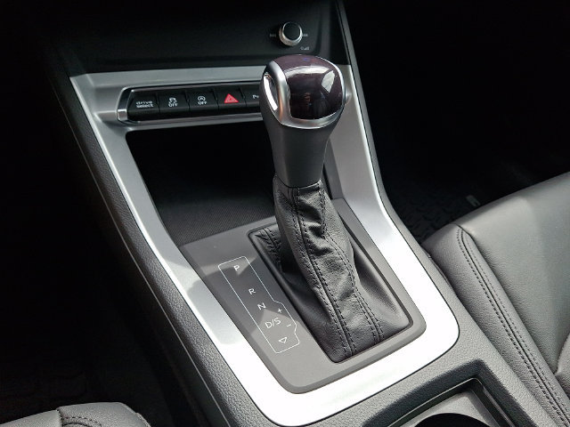 Used 2022 Audi Q3 2.0T Premium Plus AWD/4WD image 15