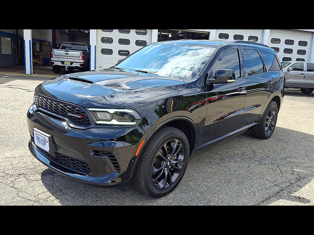 Used 2025 Dodge Durango GT AWD/4WD image 4