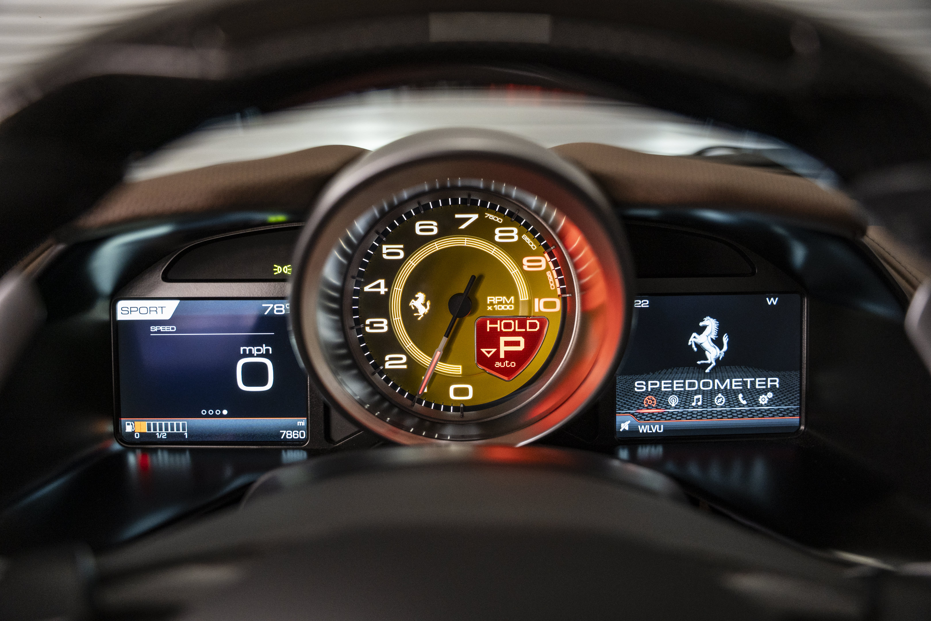 Used 2019 Ferrari 812 Superfast RWD image 35