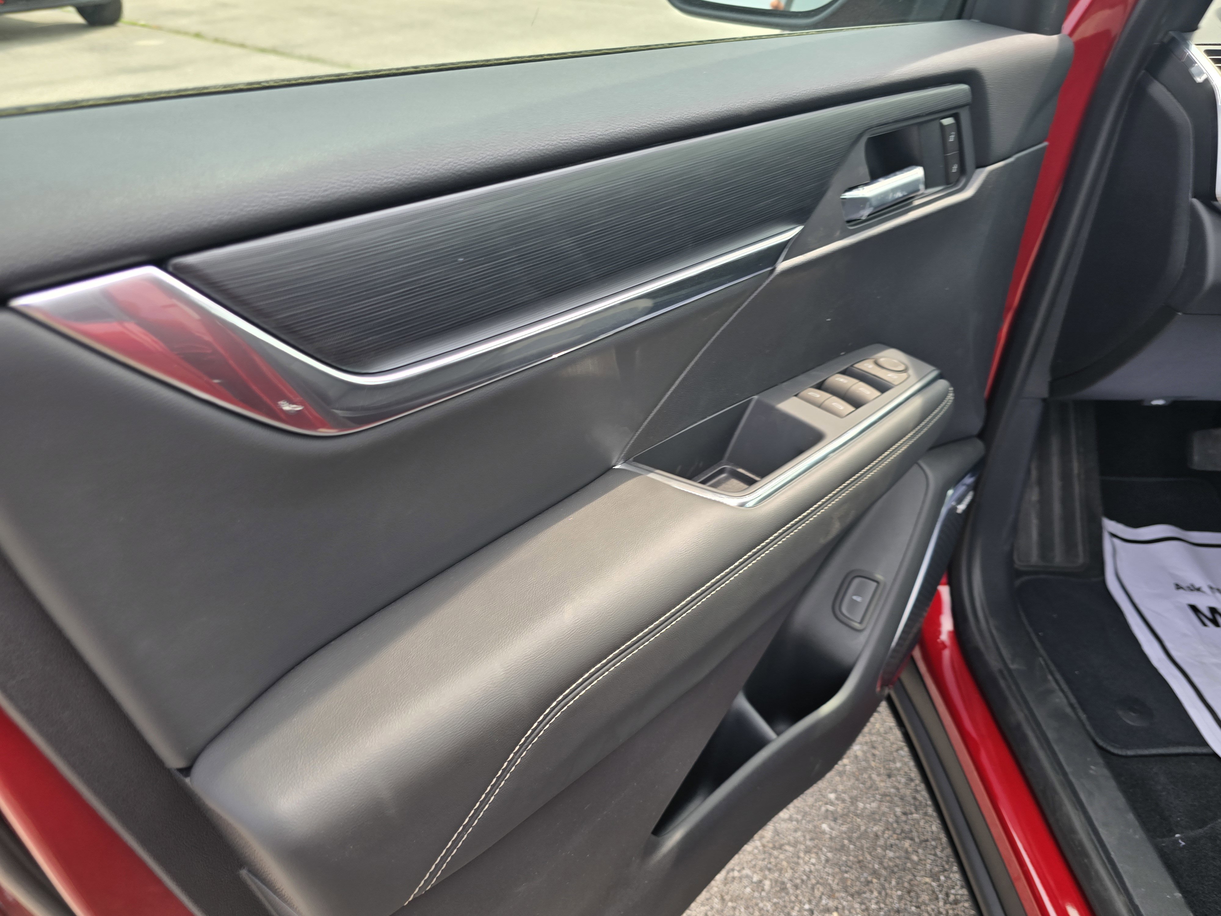 New 2025 GMC Acadia Elevation image 15