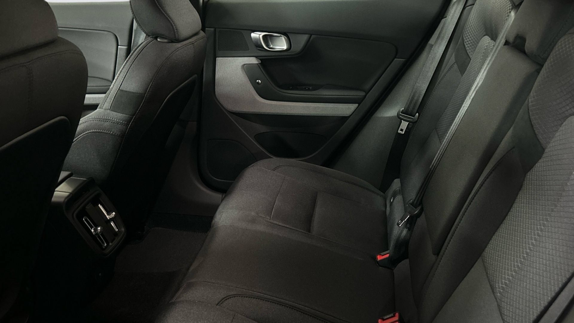 Used 2023 Polestar Polestar 2 AWD/4WD image 18