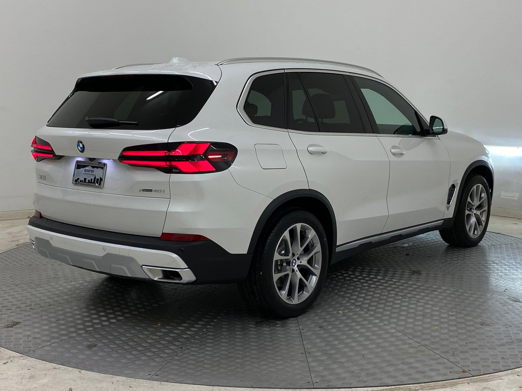 Used 2026 BMW X5 xDrive40i image 8