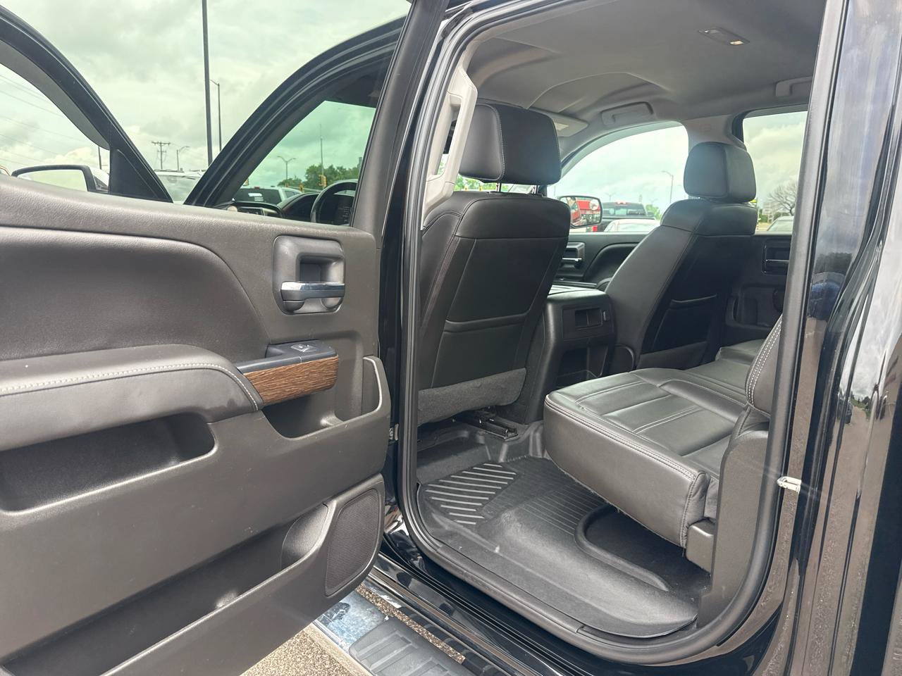Used 2018 GMC Sierra 1500 Denali AWD/4WD image 25