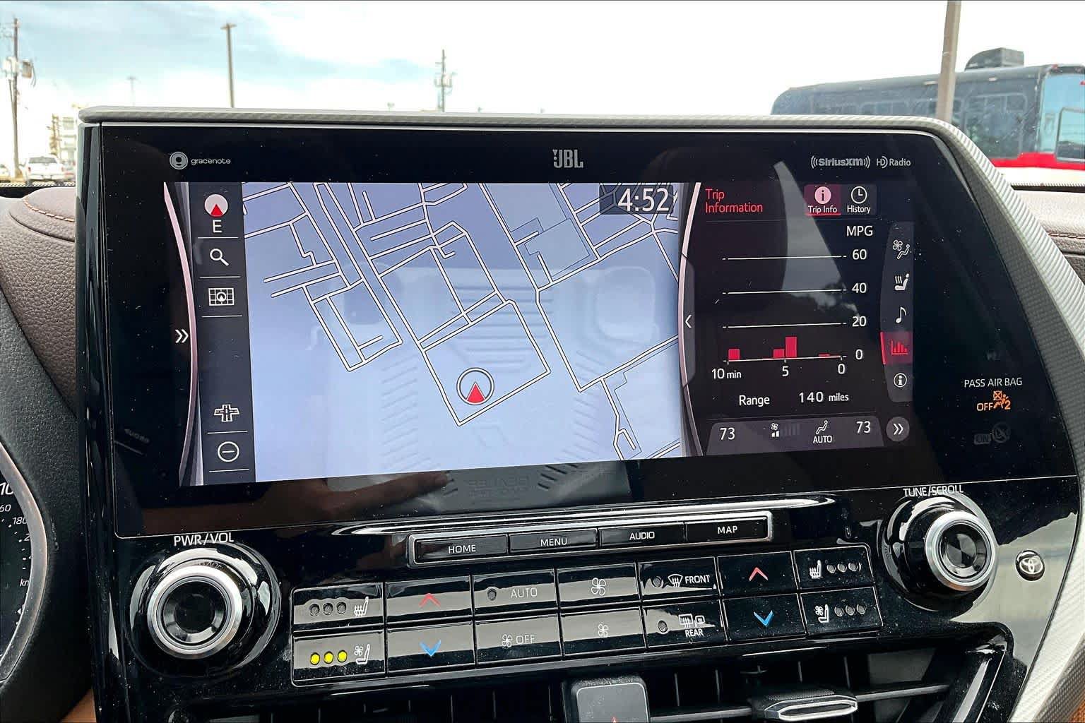 Used 2020 Toyota Highlander Platinum AWD/4WD image 33
