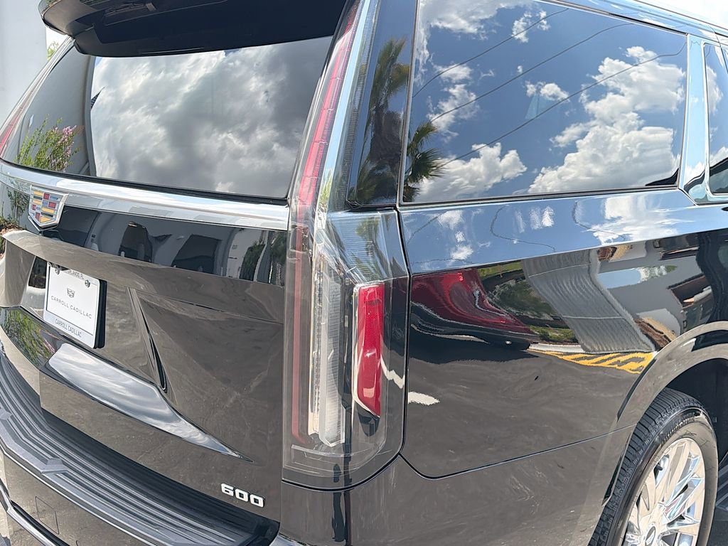 Used 2021 Cadillac Escalade ESV Premium Luxury w/ Driver Assist Tech Package AWD/4WD image 10
