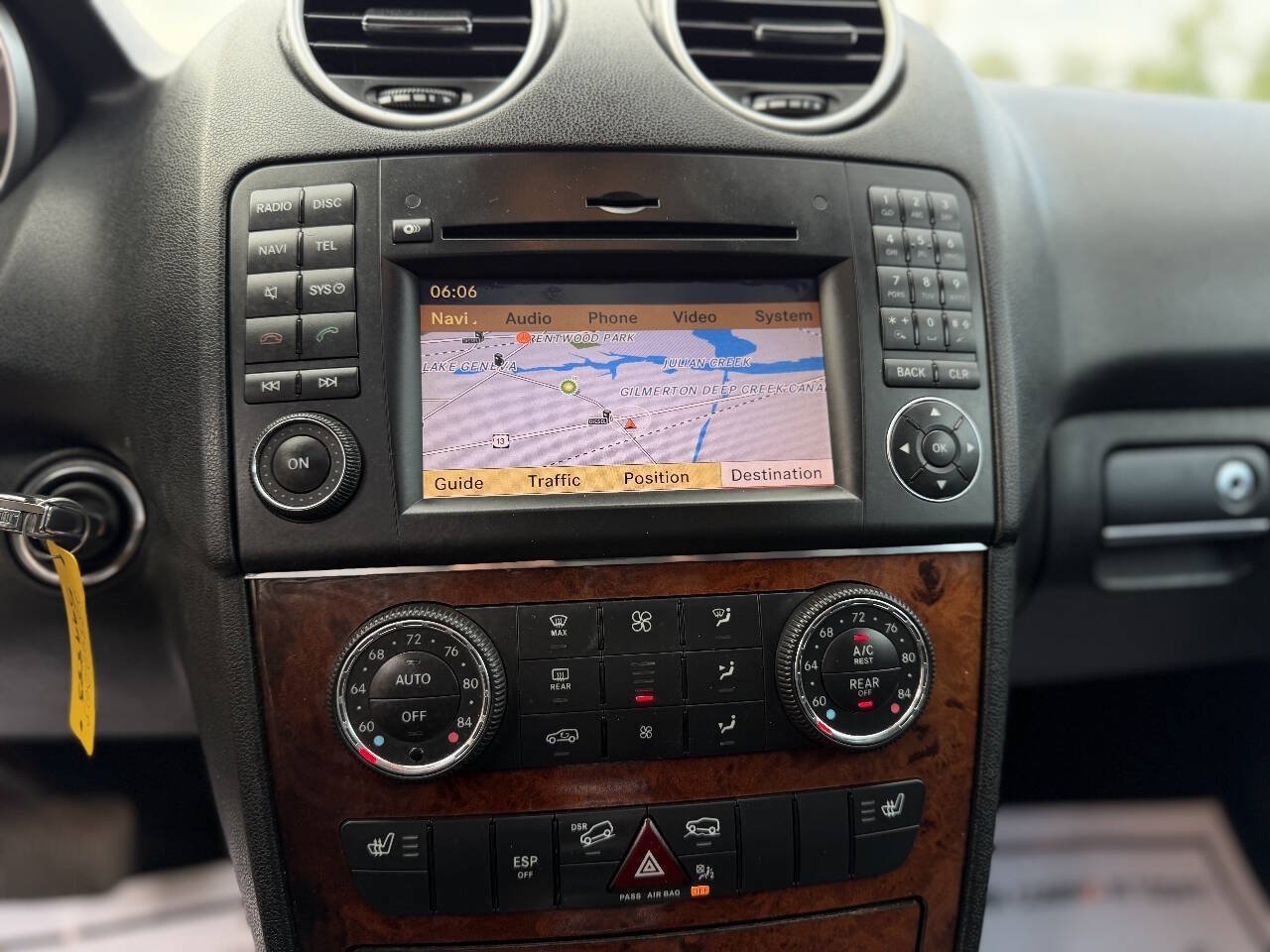 Used 2010 Mercedes-Benz ML 350 4MATIC image 12