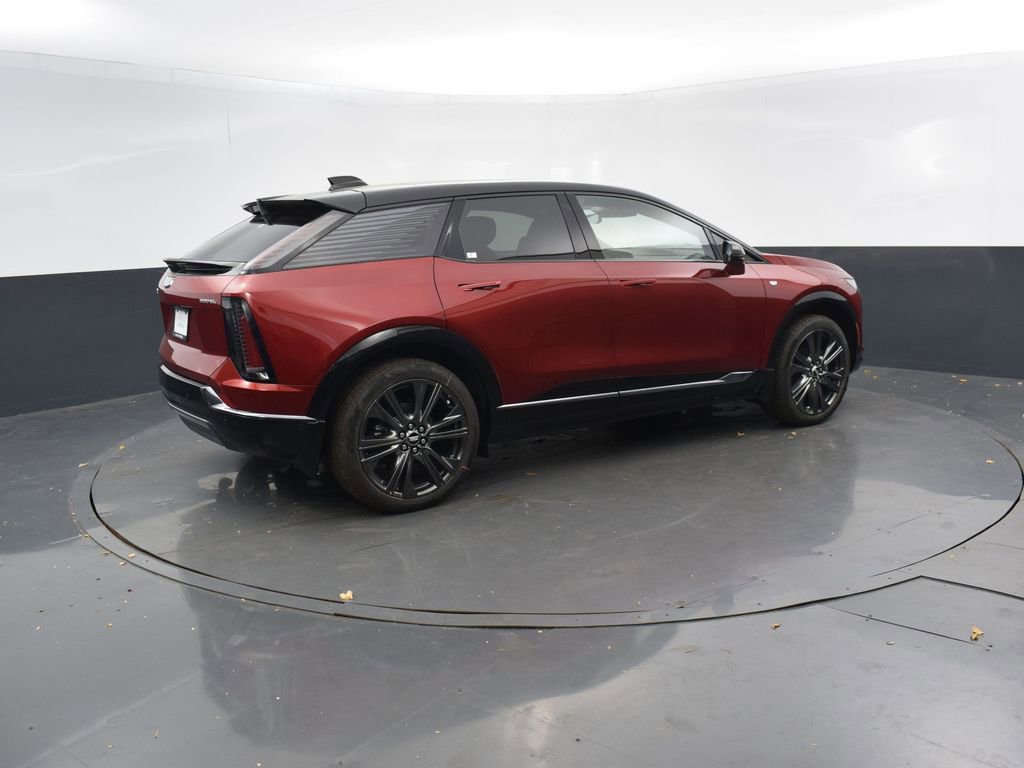 New 2026 Cadillac Optiq Sport 2 w/ LPO, Floor Liner Package image 6