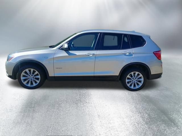 Used 2017 BMW X3 xDrive28i AWD/4WD image 2